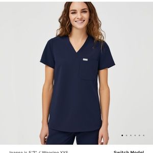 Figs Catarina One Pocket Scrub Top! Navy, Small